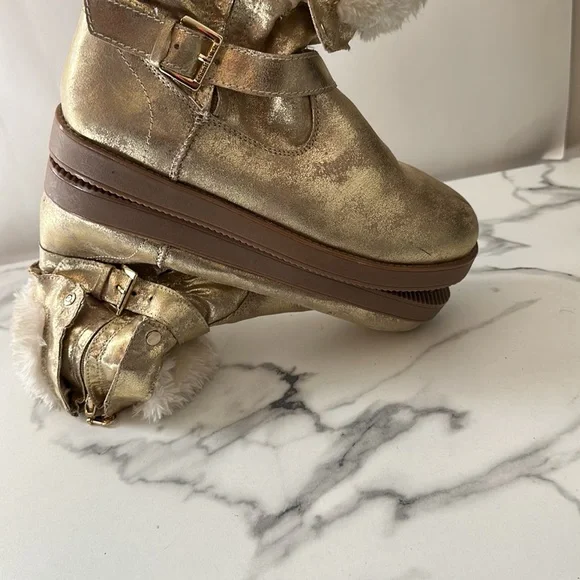 New- GUESS gold foil “look” boots - Picture 16 of 16